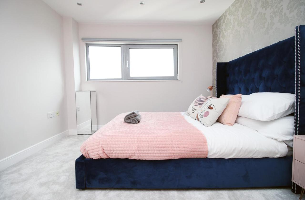 The View - Long Stay Offer - Modern Central Apartment And Parking By Cto Serviced Apartments Cardiff Exterior foto